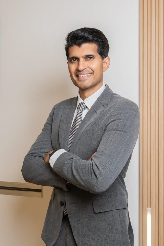Dr Arun